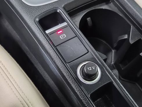 Used 2019 Audi Q3 2.0T Premium image 34