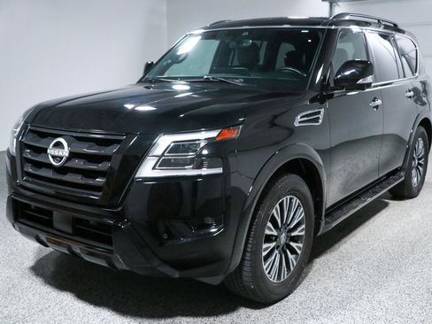 Used 2024 Nissan Armada SL w/ Midnight Edition Package AWD/4WD image 35