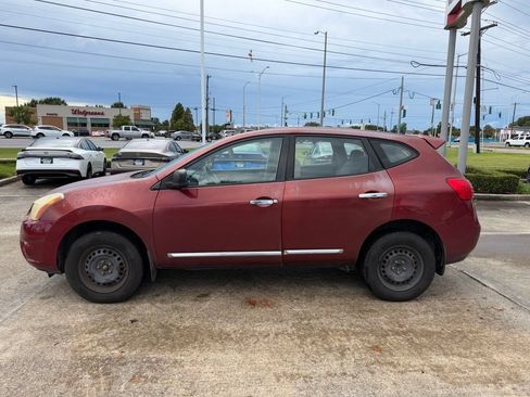Used 2013 Nissan Rogue S FWD image 2