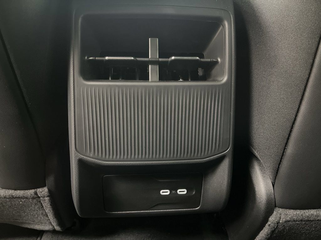 New 2026 Jeep Cherokee Limited AWD/4WD image 24