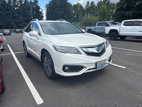 Used 2018 Acura RDX AWD w/ Advance Package image 2