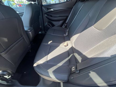Used 2025 Buick Encore GX Preferred FWD image 27