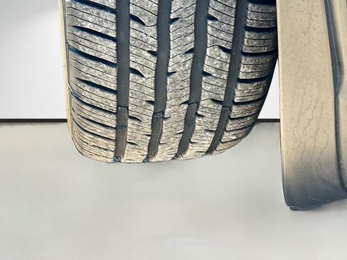 Used 2017 Toyota Highlander Limited image 44