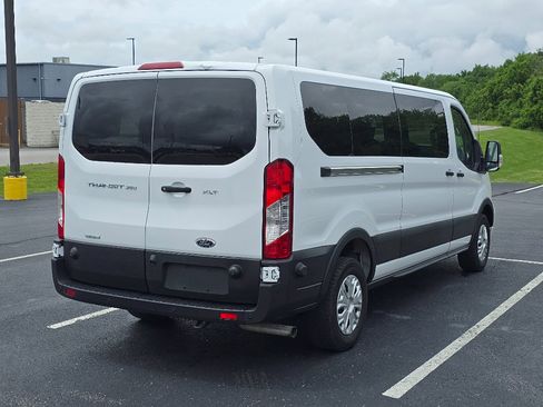 Used 2024 Ford Transit 350 XLT RWD image 3