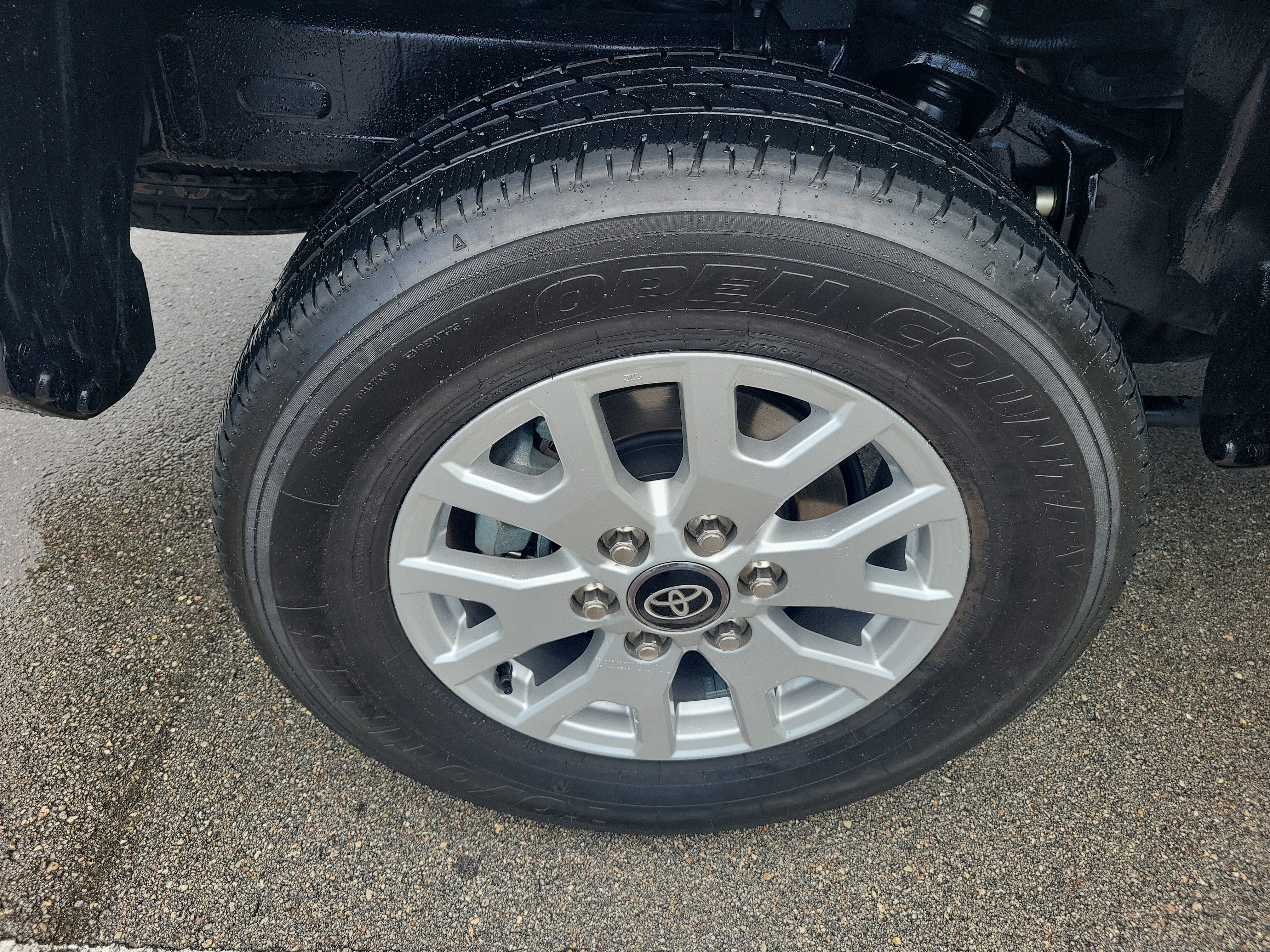 Used 2025 Toyota Tacoma SR5 RWD image 8