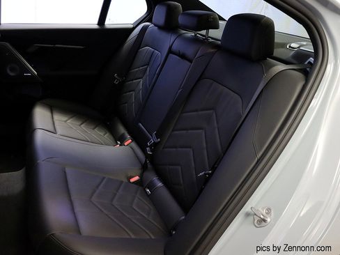 New 2026 BMW 530i xDrive w/ M Sport Package image 12