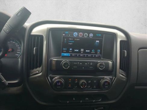 Used 2018 Chevrolet Silverado 1500 LT w/ Texas Edition RWD image 13