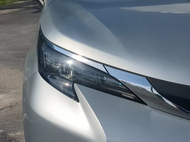 Used 2025 Toyota Sienna LE FWD image 10
