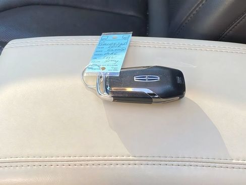 Used 2016 Lincoln MKC Reserve w/ Lincoln MKC Climate Package AWD/4WD image 31