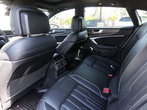 Used 2021 Audi A7 e Prestige w/ Prestige Package image 46