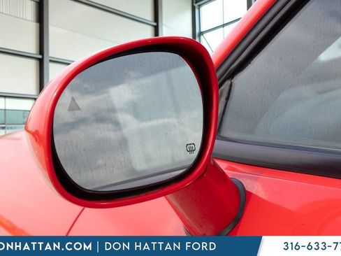 Used 2021 Dodge Challenger SXT w/ Driver Convenience Group RWD image 23