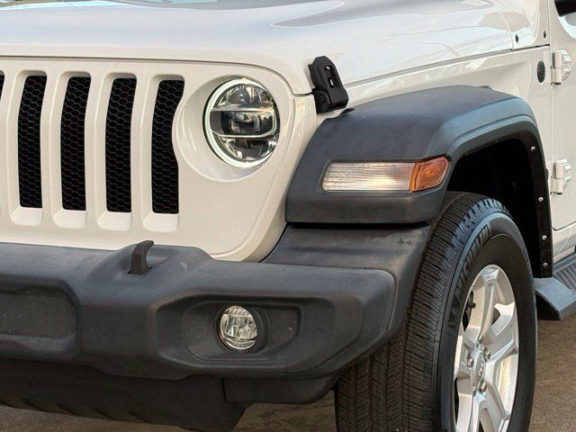 Used 2022 Jeep Wrangler Unlimited Sport AWD/4WD image 11