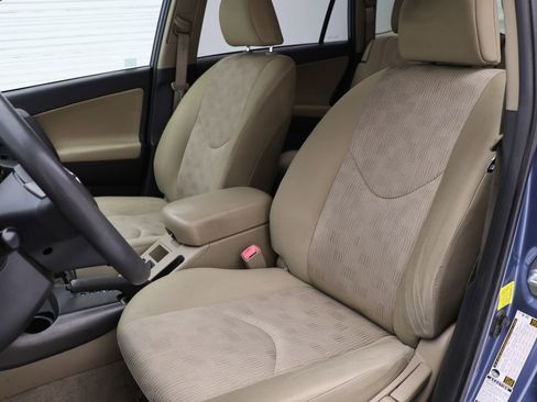 Used 2011 Toyota RAV4 4WD image 15