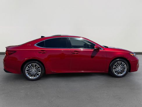 Used 2018 Lexus ES 350 w/ Navigation System Package image 6