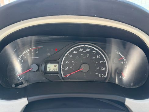 Used 2013 Toyota Sienna LE FWD image 26