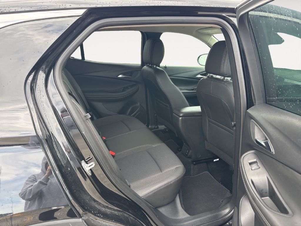 Used 2025 Buick Encore GX Preferred AWD/4WD image 19