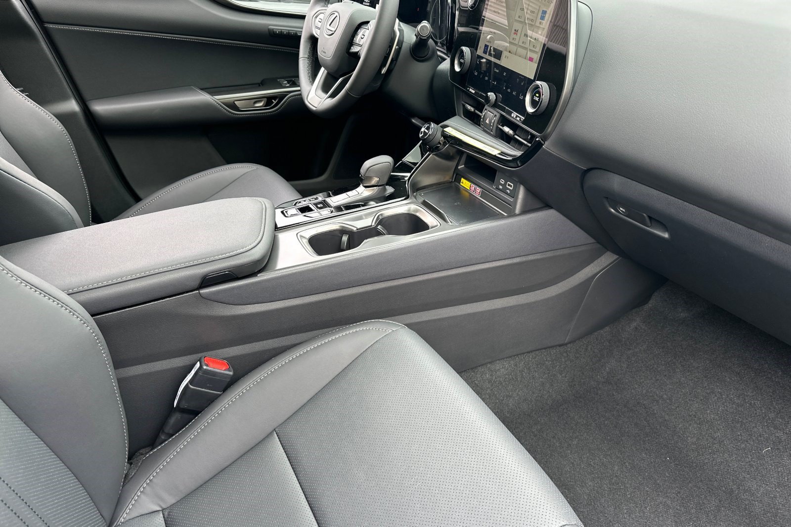New 2026 Lexus NX 350 AWD w/ Accessory Package (2T) image 28