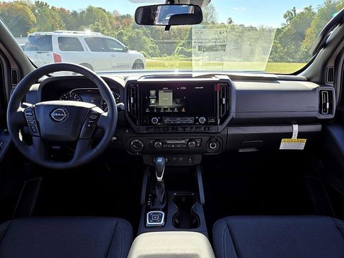 New 2026 Nissan Frontier SV image 10