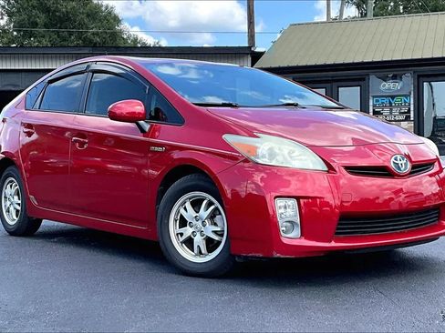 Used 2011 Toyota Prius Four w/ Navigation Pkg FWD image 2