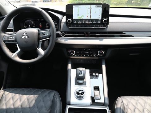 New 2023 Mitsubishi Outlander SEL AWD/4WD image 30