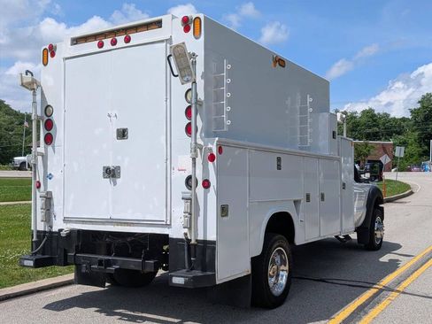 Used 2011 Ford F550 2WD Regular Cab Super Duty w/ Payload Upgrade Pkg image 7