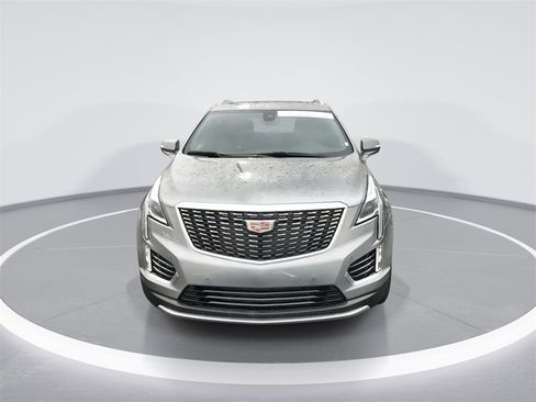 Used 2025 Cadillac XT5 Premium Luxury image 3