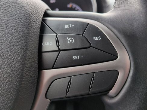 Used 2020 Jeep Grand Cherokee Overland image 27