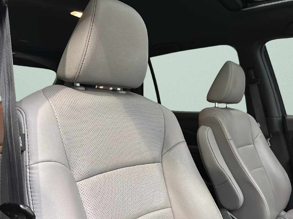Certified 2023 Honda Passport EX-L image 22
