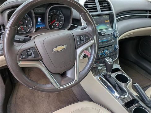 Used 2015 Chevrolet Malibu LTZ FWD image 10