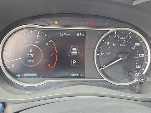 Used 2025 Nissan Versa SV w/ Trunk Package FWD image 18