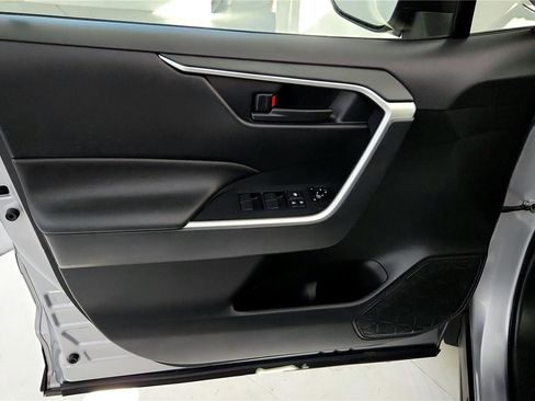 Certified 2022 Toyota RAV4 LE image 34