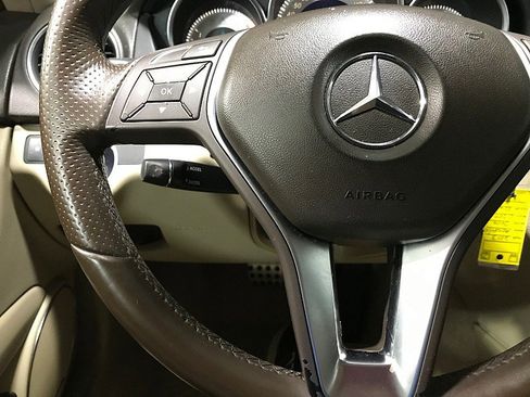 Used 2013 Mercedes-Benz C 250 Sedan w/ Multimedia Pkg image 18