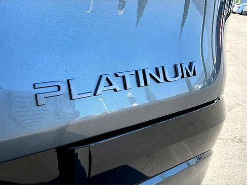 New 2026 Nissan Murano Platinum image 9