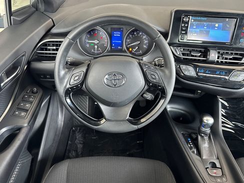 Certified 2018 Toyota C-HR XLE FWD image 13