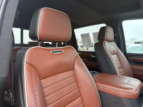 Used 2024 GMC Sierra 2500 Denali Ultimate AWD/4WD image 57