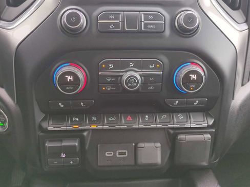 Used 2019 Chevrolet Silverado 1500 LT Trail Boss image 25