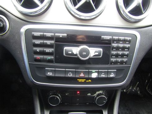 Used 2015 Mercedes-Benz GLA 250 GLA 250 4MATIC Sport Utility 4 w/ Sport Package image 16