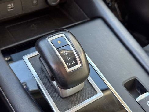 Used 2024 Mitsubishi Outlander FWD image 18