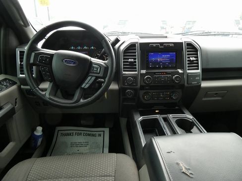 Used 2016 Ford F150 XLT w/ Equipment Group 302A Luxury image 18