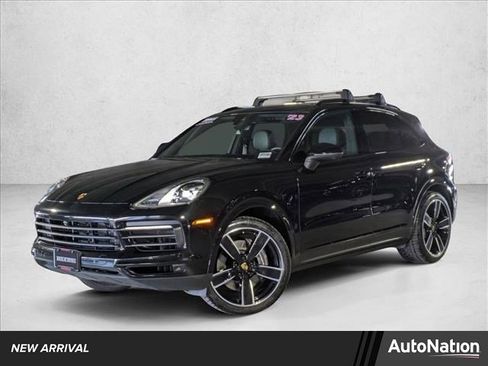 Used 2023 Porsche Cayenne Platinum Edition image 1