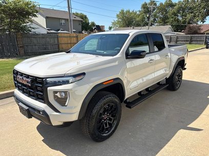 New 2026 GMC Canyon Elevation w/ Convenience Package