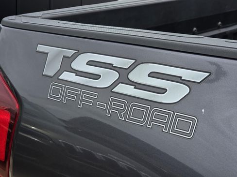 Used 2022 Toyota Tacoma SR w/ SR Convenience Package RWD image 6