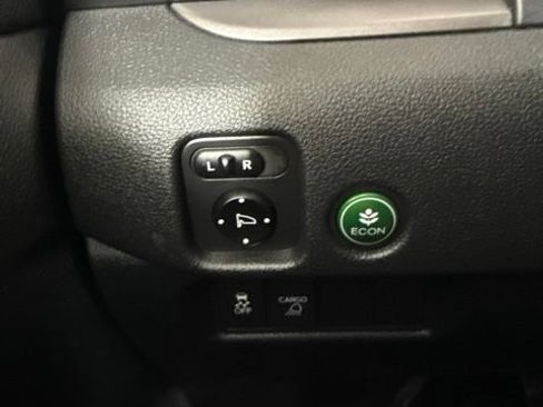 Used 2019 Honda Ridgeline Sport image 19