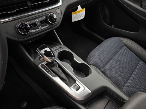 Used 2026 Buick Envista Preferred w/ Convenience I Package image 18