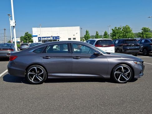 Used 2019 Honda Accord Sport image 7