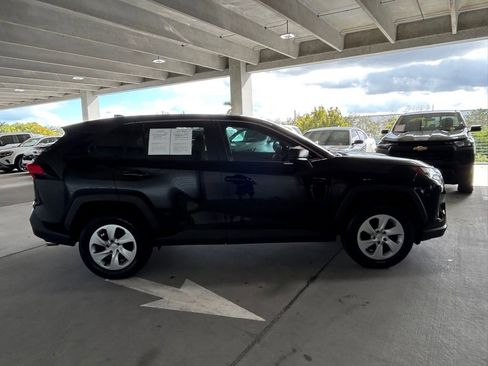 Used 2025 Toyota RAV4 LE image 4