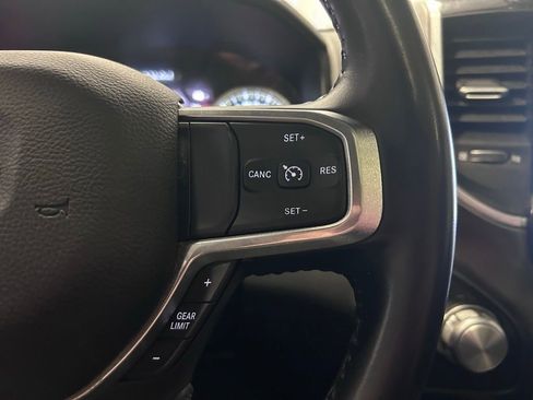 Used 2022 RAM 1500 Laramie AWD/4WD image 11