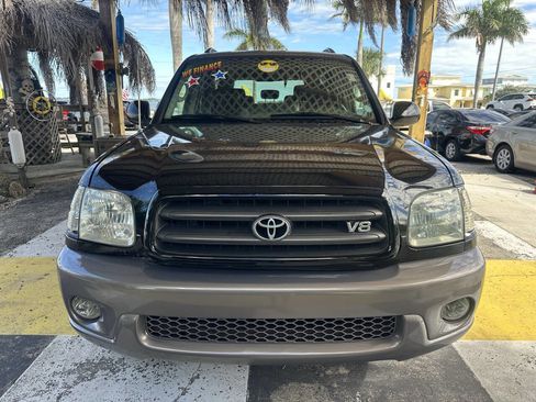 Used 2002 Toyota Sequoia SR5 image 2