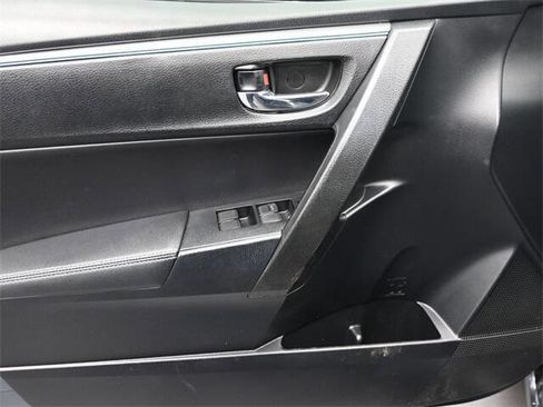 Used 2016 Toyota Corolla S image 13
