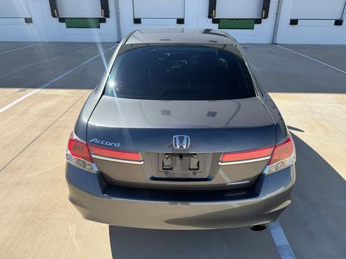 Used 2011 Honda Accord SE image 9